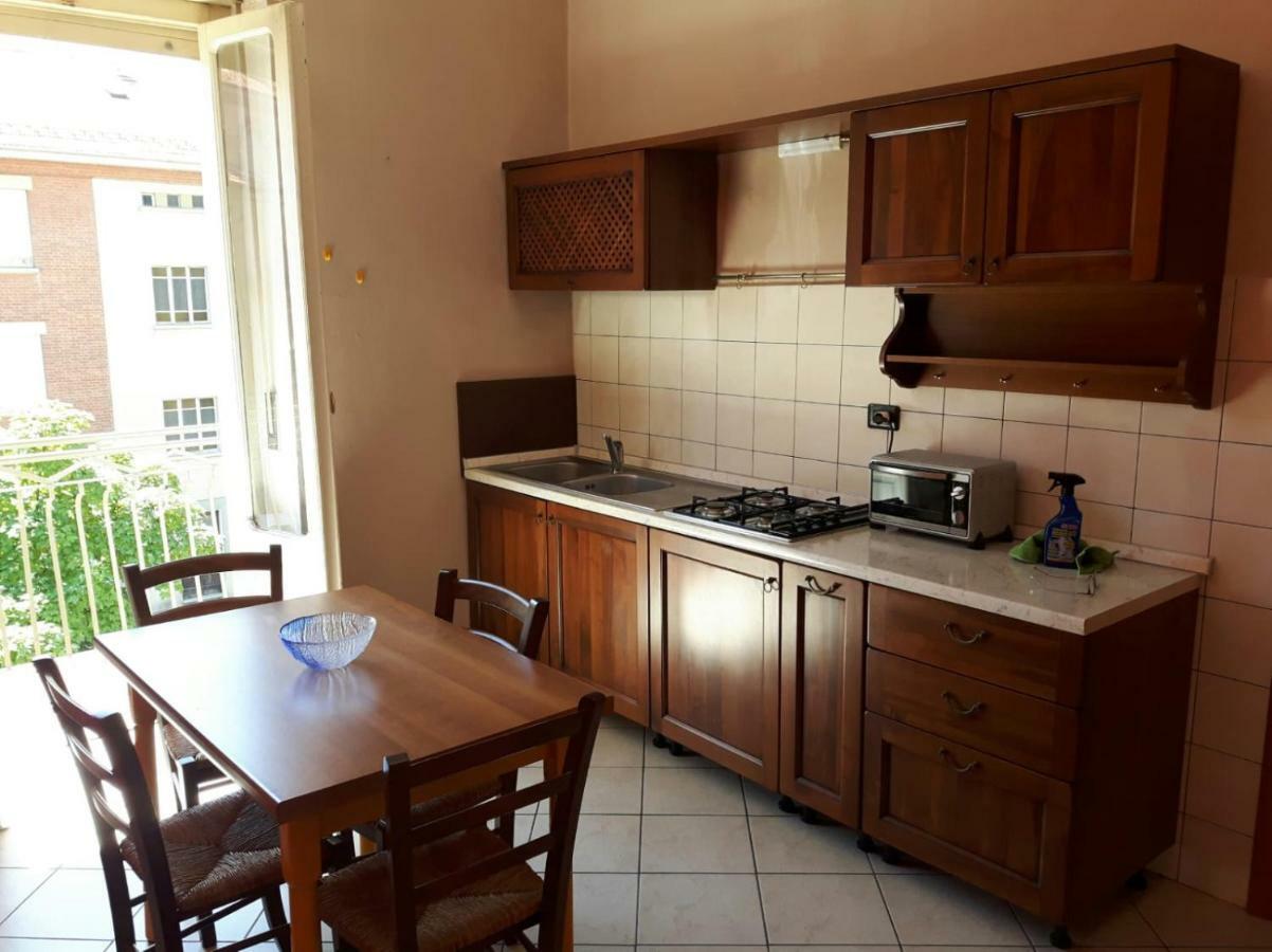 Asti Centro, Appartamento Manuela ภายนอก รูปภาพ